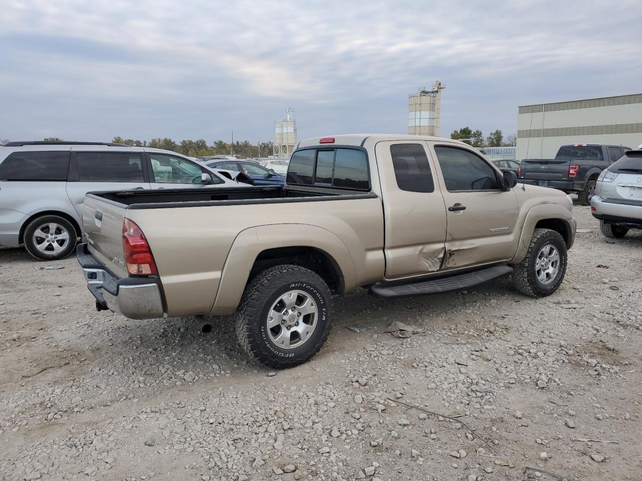 2005 Toyota Tacoma Access Cab - Image 3