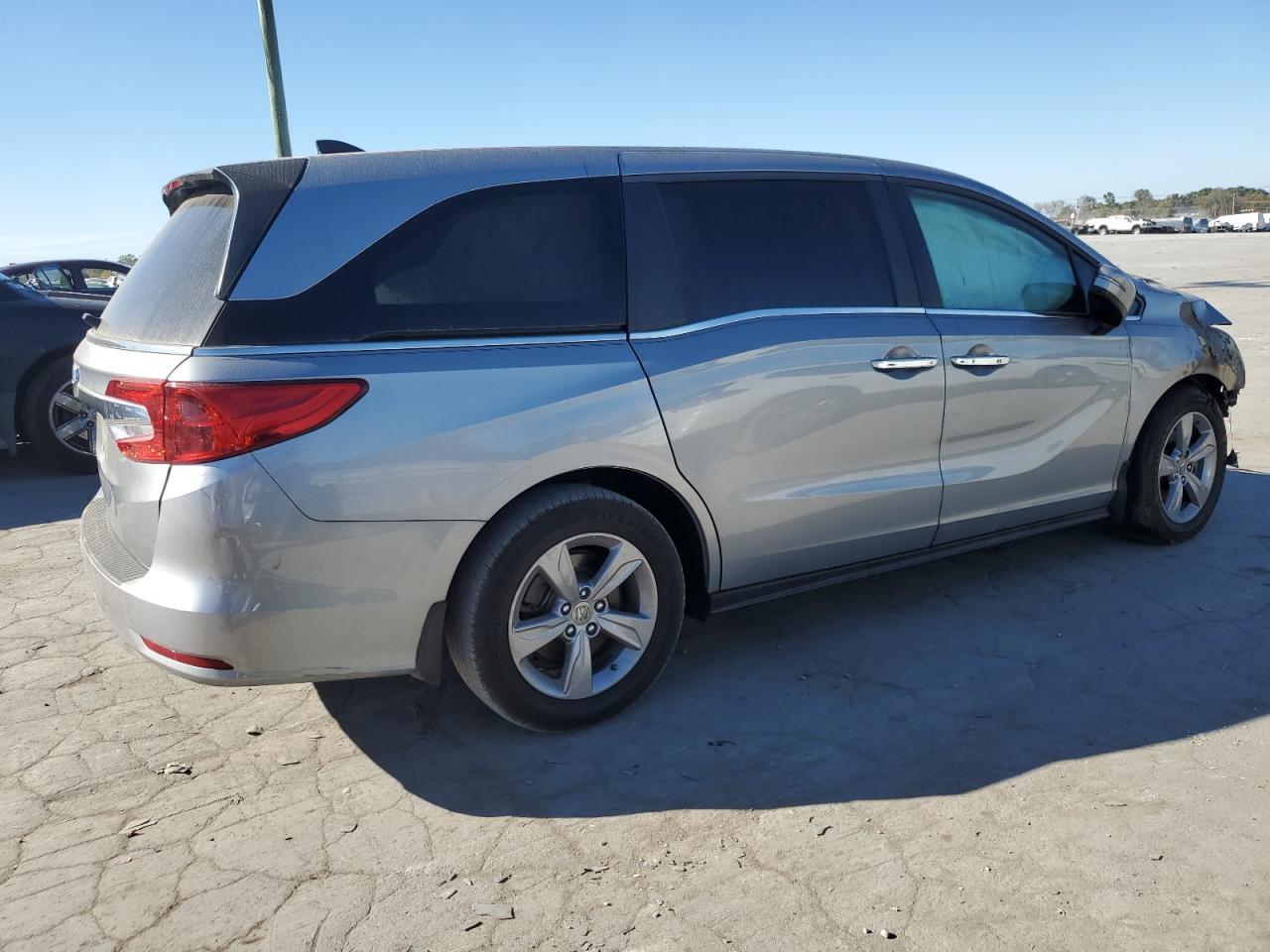 2020 Honda Odyssey Ex - Image 3