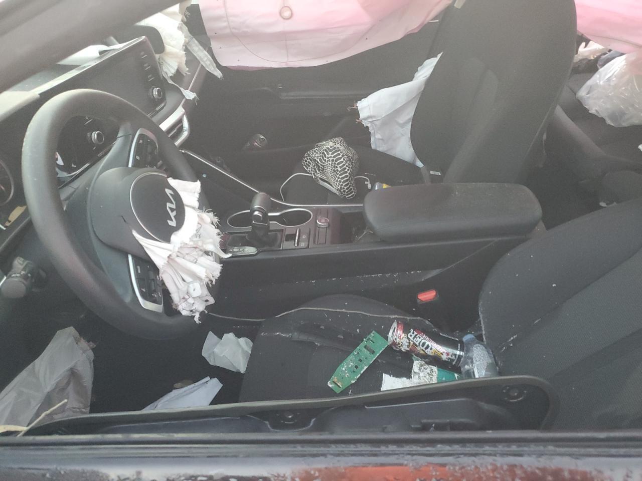 2023 Kia K5 Lxs - Фото 7