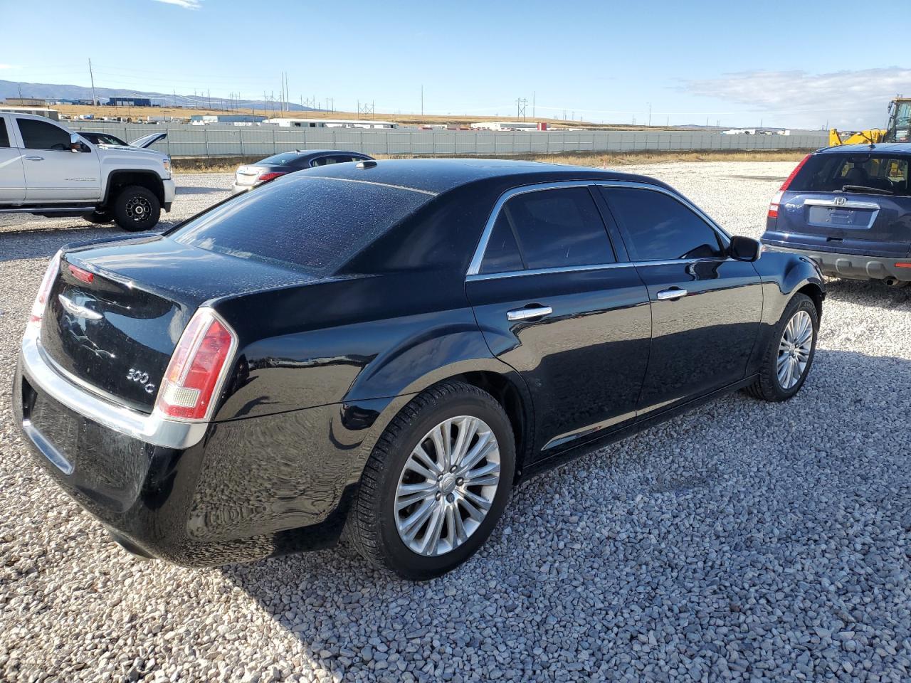 2012 Chrysler 300C Luxury - Image 3
