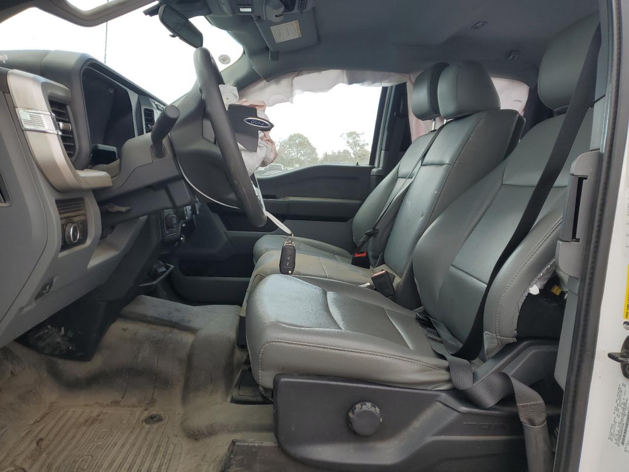 2023 Ford F250 Super Duty - Фото 7