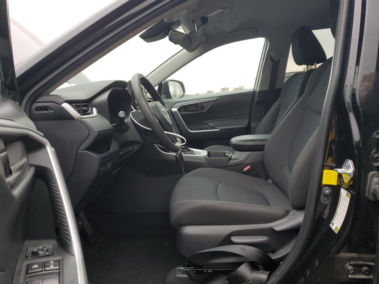 2020 Toyota Rav4 Le - Фото 7