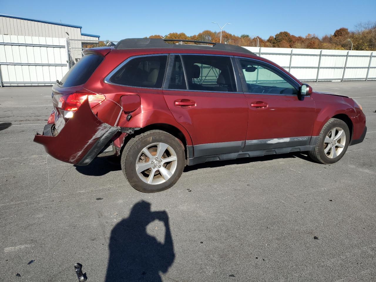 2014 Subaru Outback 2.5I Limited - Image 3