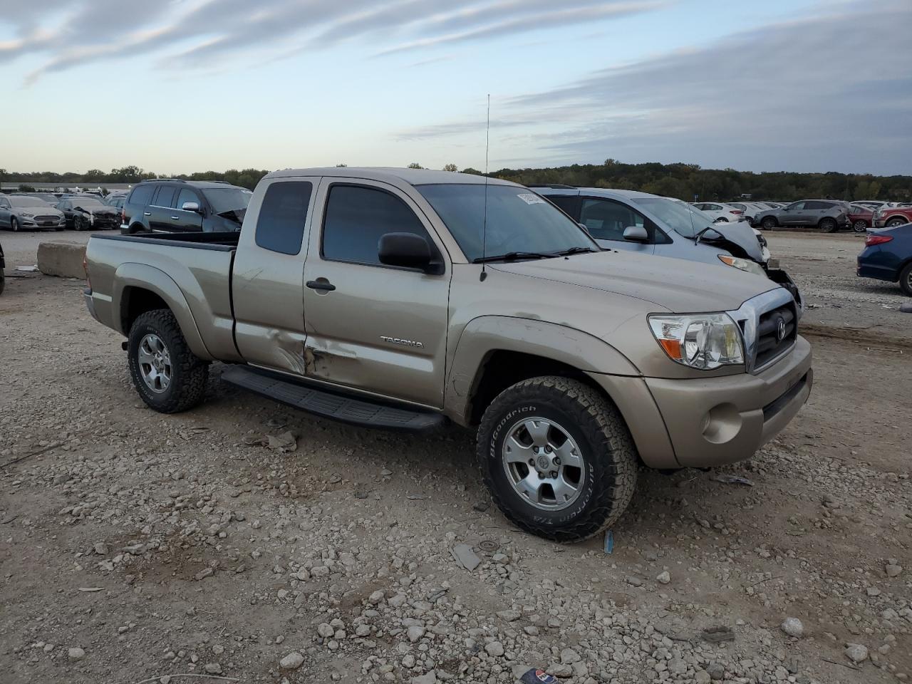 2005 Toyota Tacoma Access Cab - Image 4