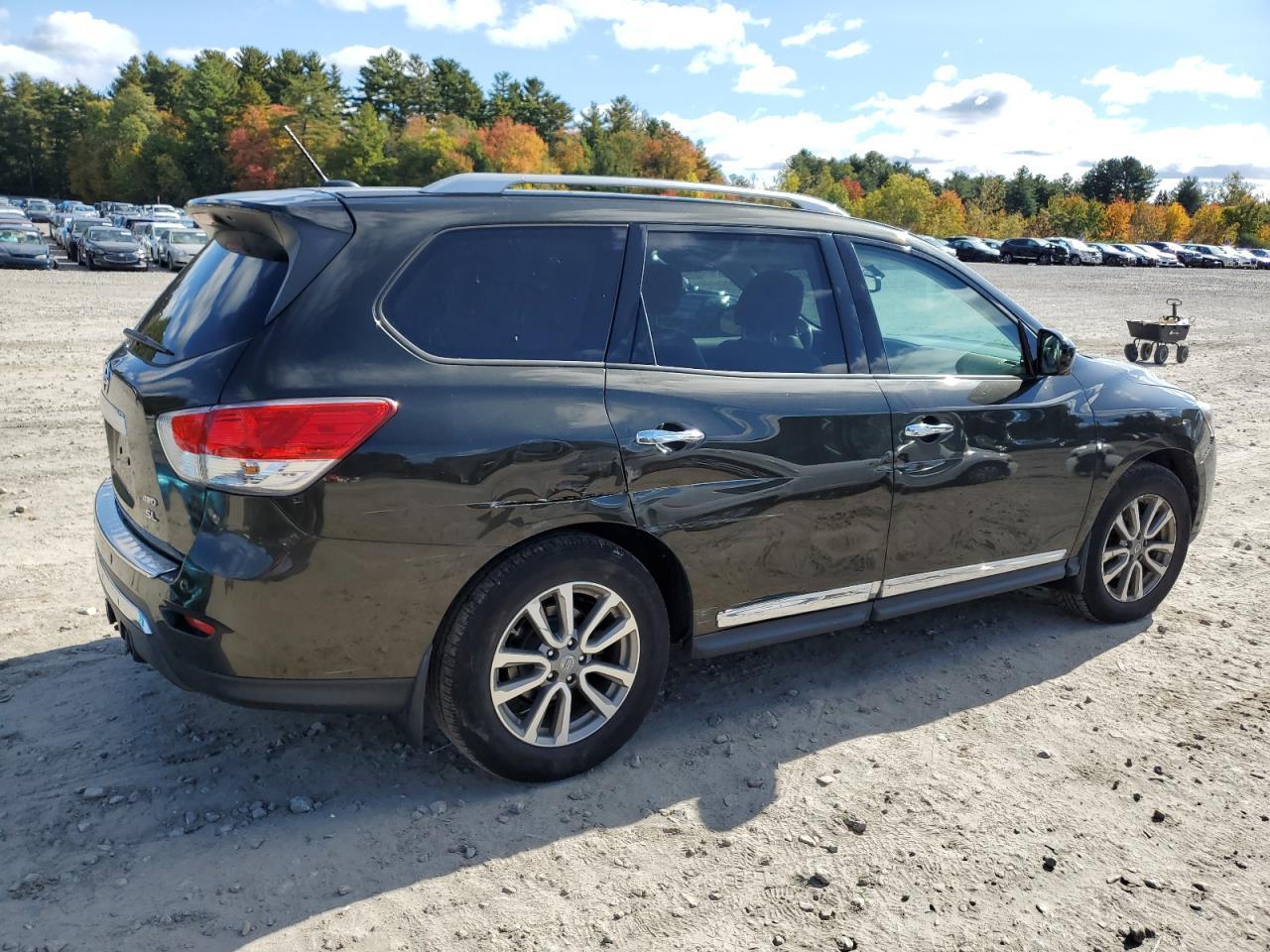 2015 Nissan Pathfinder S - Фото 3
