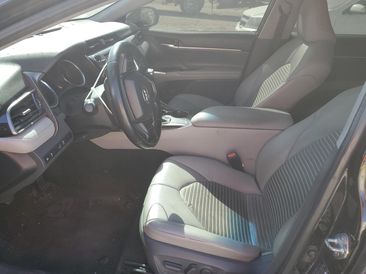 2020 Toyota Camry Se - Image 7