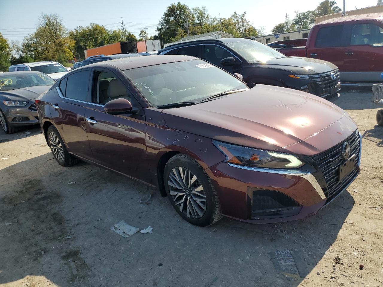 2023 Nissan Altima Sv - Image 4