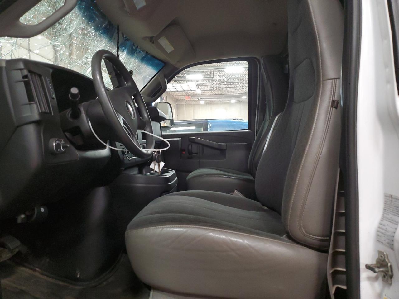2020 GMC Savana G2500 - Фото 7