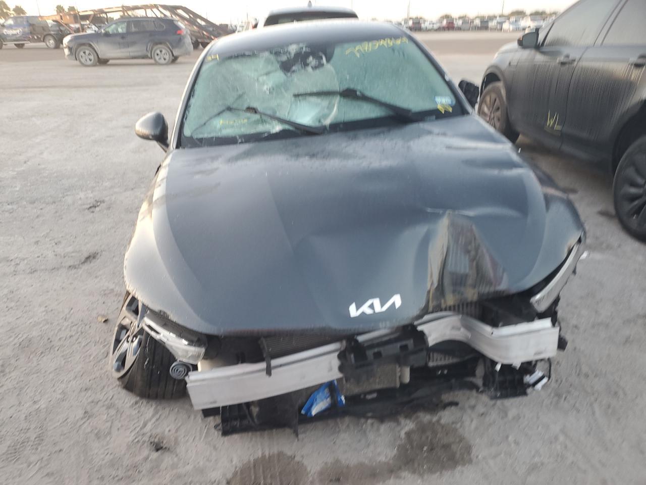 2023 Kia K5 Lxs - Фото 5