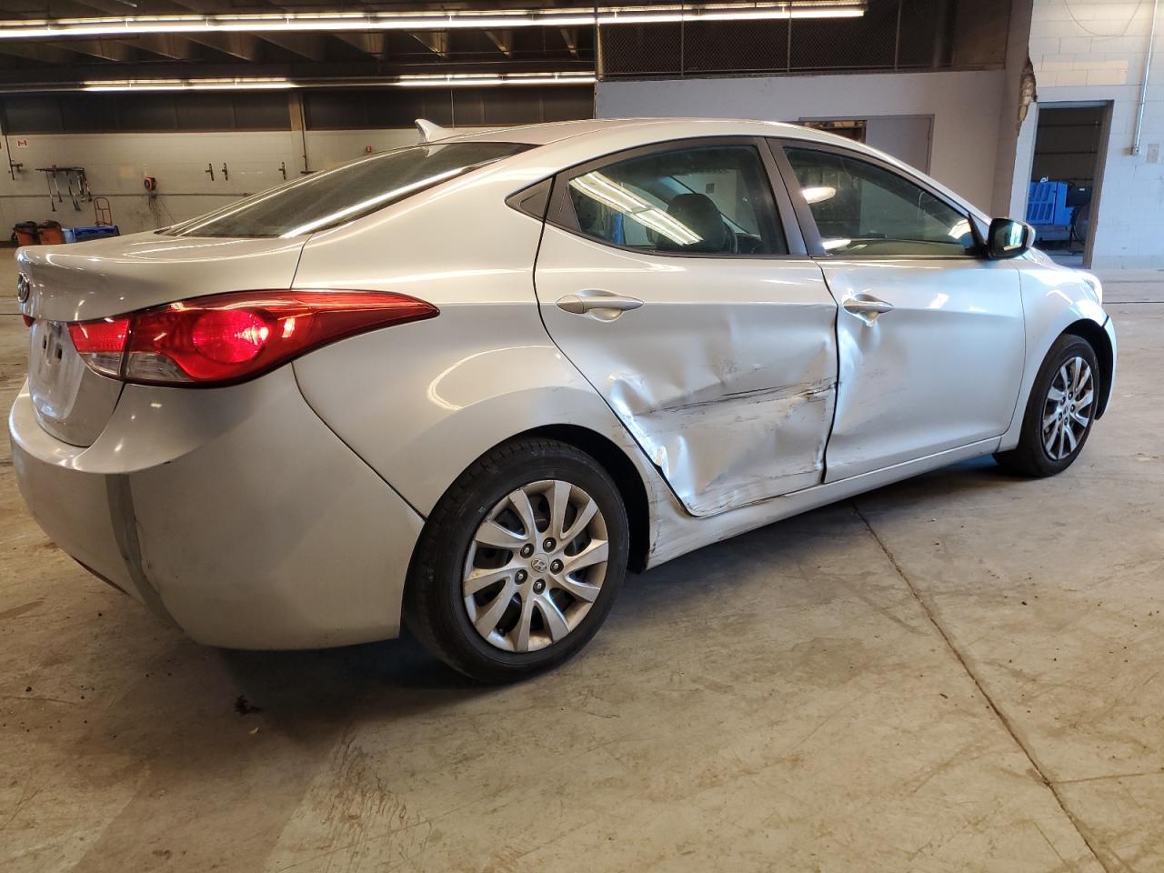2012 Hyundai Elantra Gls - Фото 3