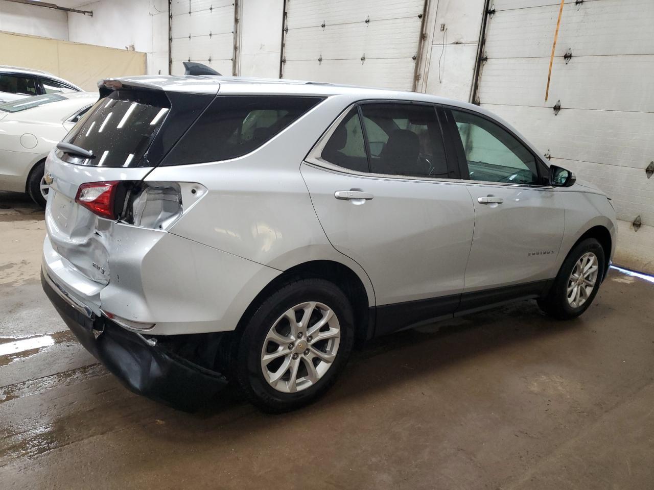 2018 Chevrolet Equinox Lt - Image 3