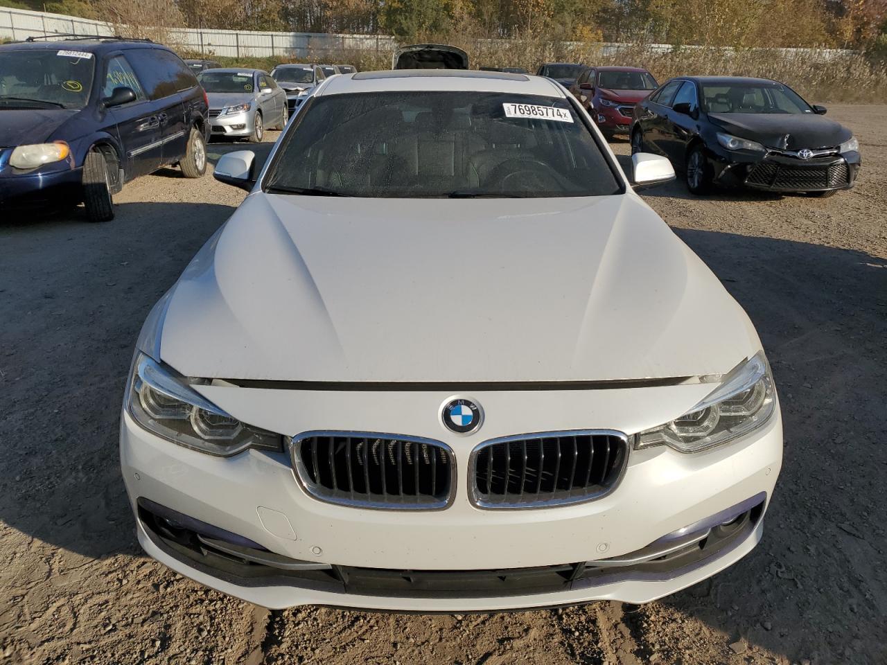 2017 BMW 330 Xi - Фото 5