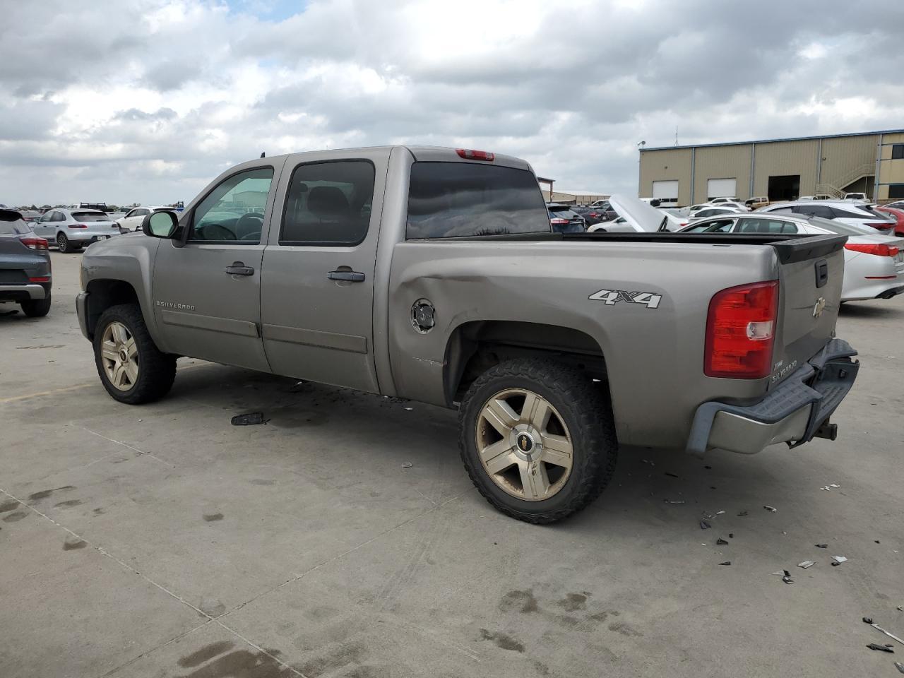 2008 Chevrolet Silverado K1500 - Фото 2