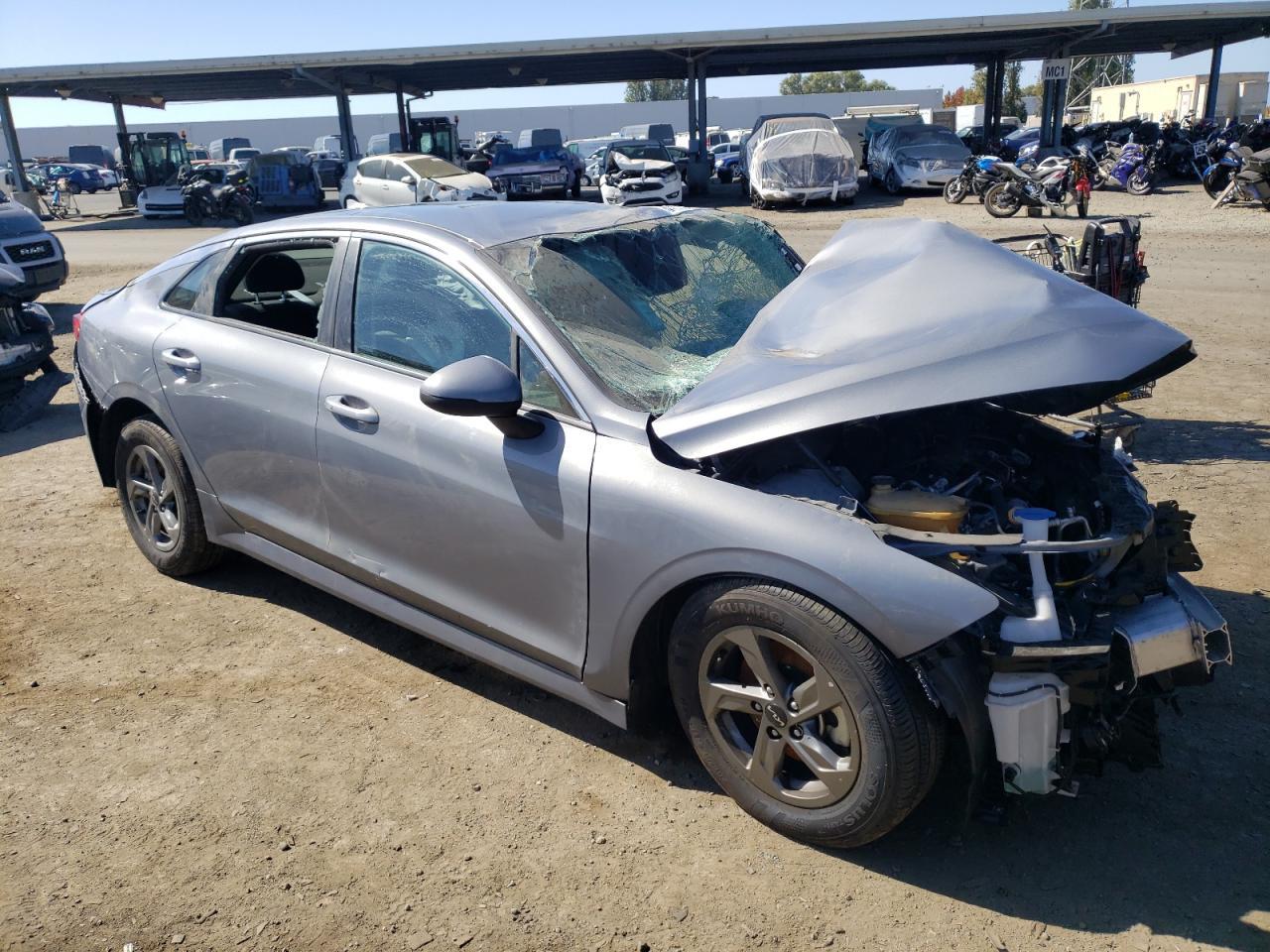 2023 Kia K5 Lxs - Image 4