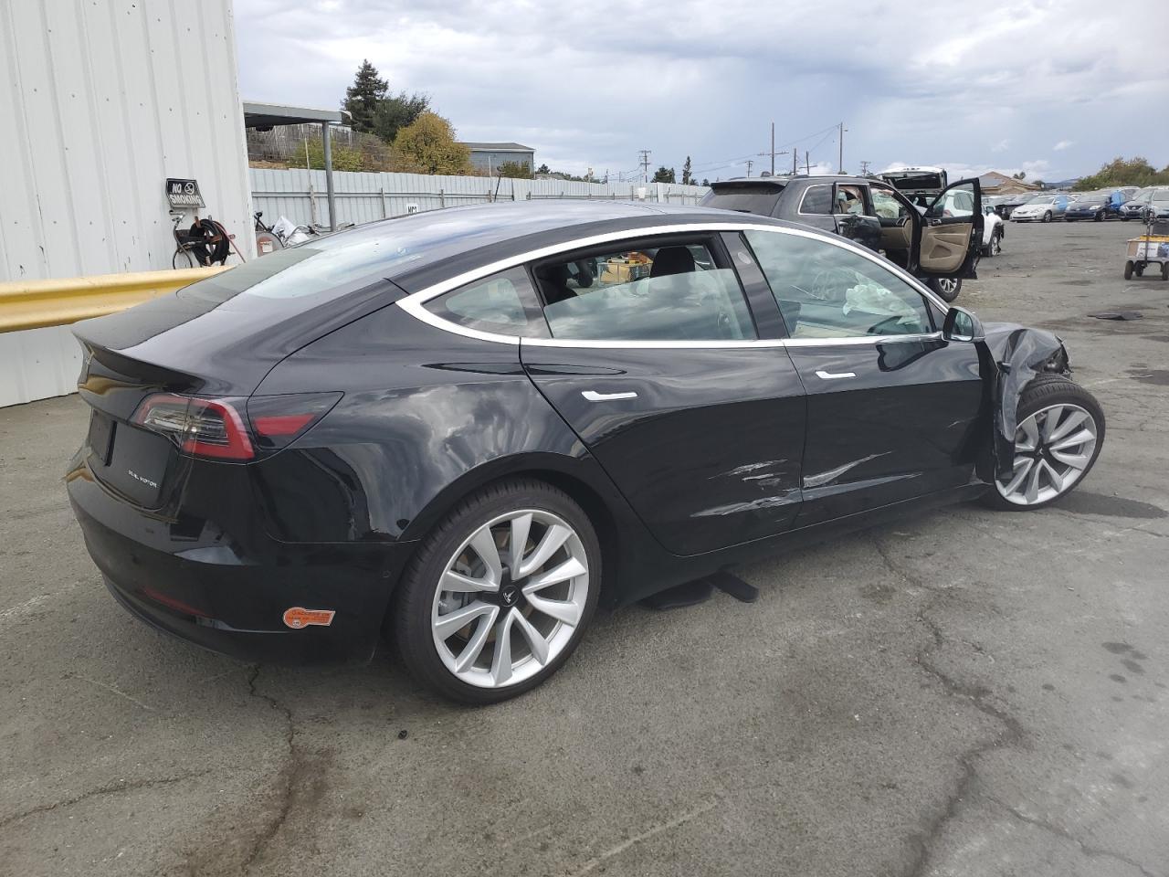2020 Tesla Model 3 - Фото 3