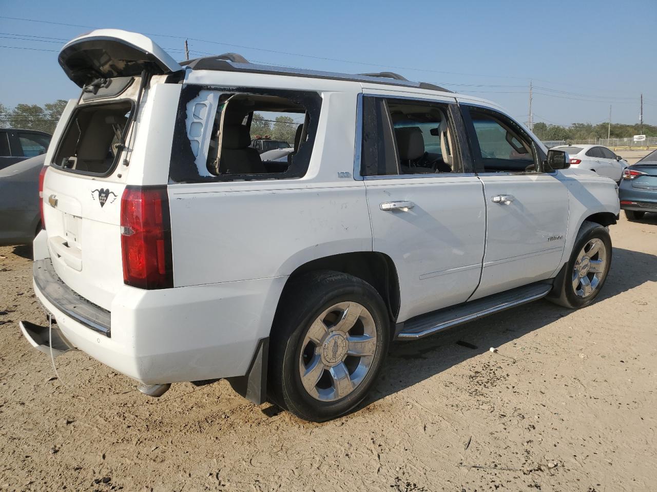 2015 Chevrolet Tahoe C1500 Ltz - Image 3