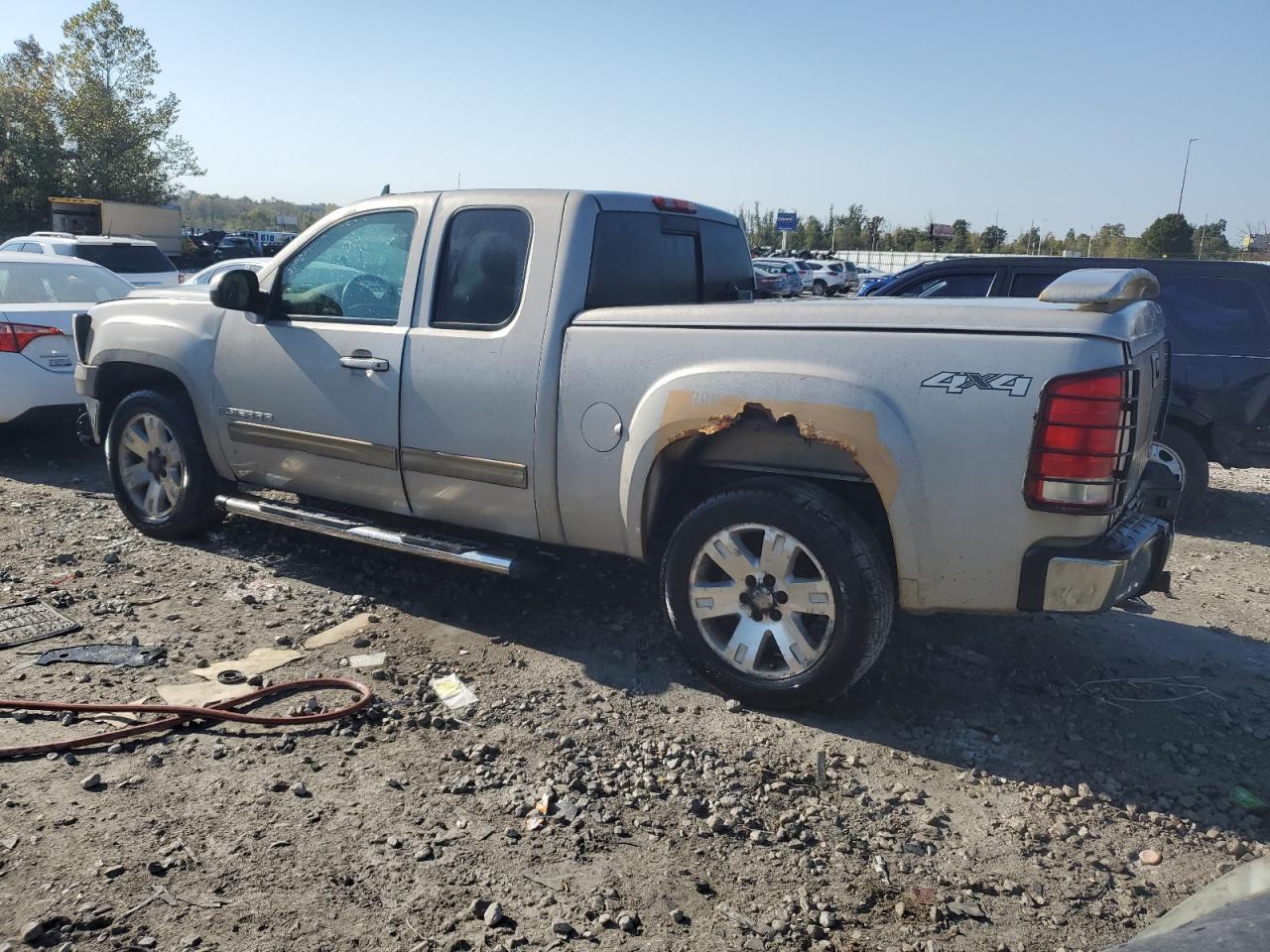 2008 GMC Sierra K1500 - Фото 2