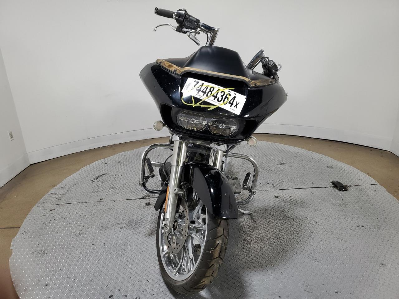 2016 Harley-Davidson Fltrx Road Glide - Фото 2