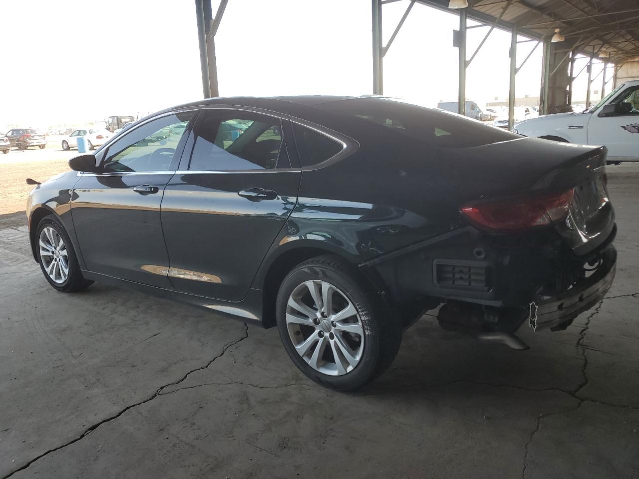 2016 Chrysler 200 Limited - Фото 2