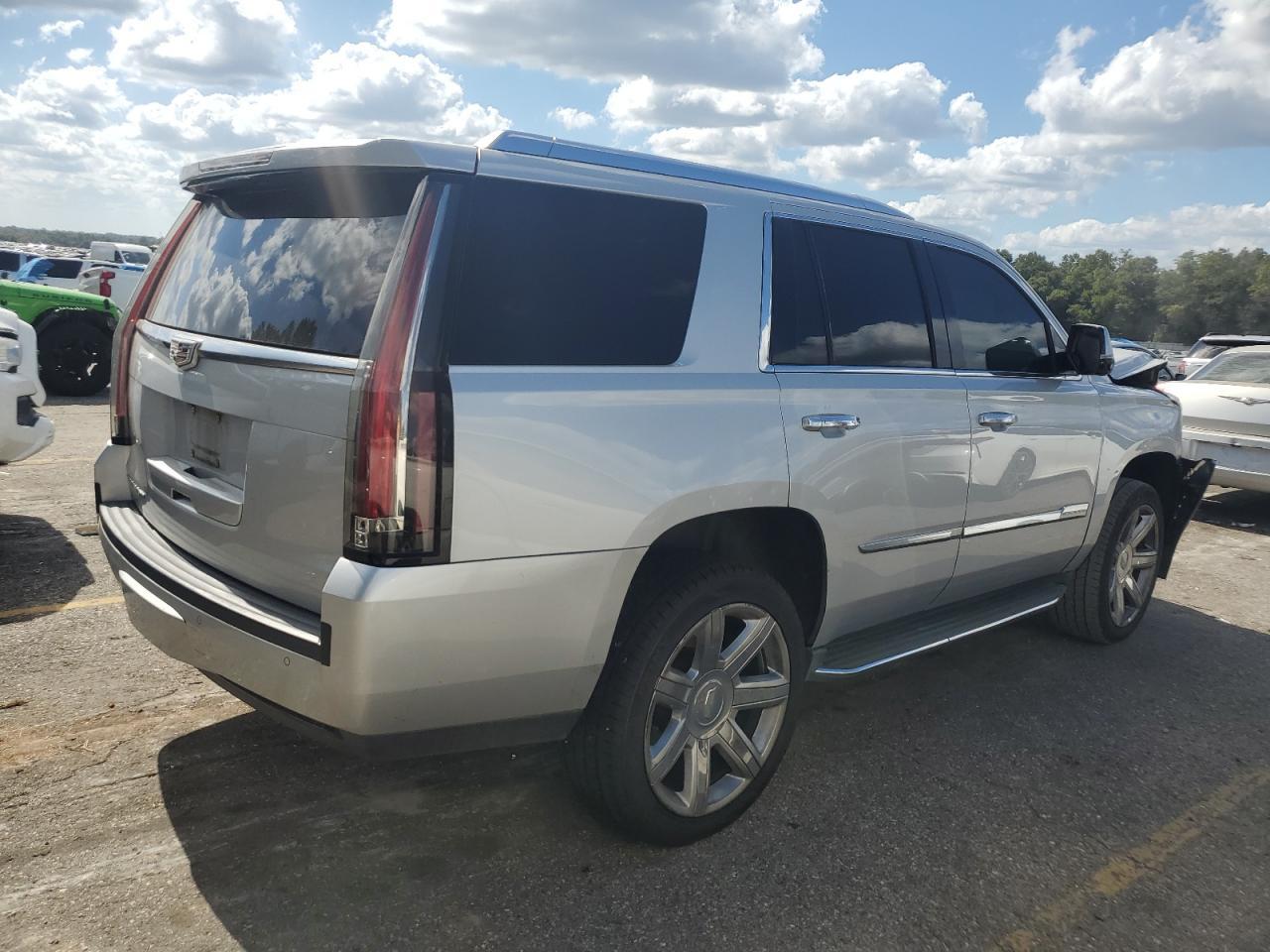 2016 Cadillac Escalade Luxury - Фото 3
