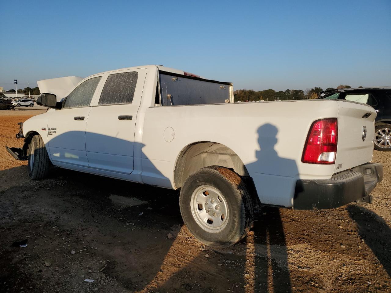 2022 Ram 1500 Classic Tradesman - Фото 2