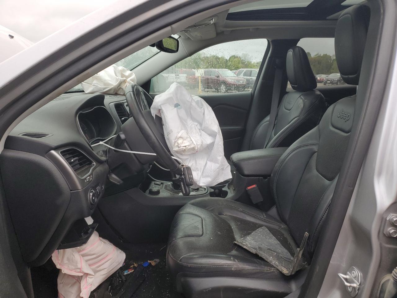 2019 Jeep Cherokee - Фото 7