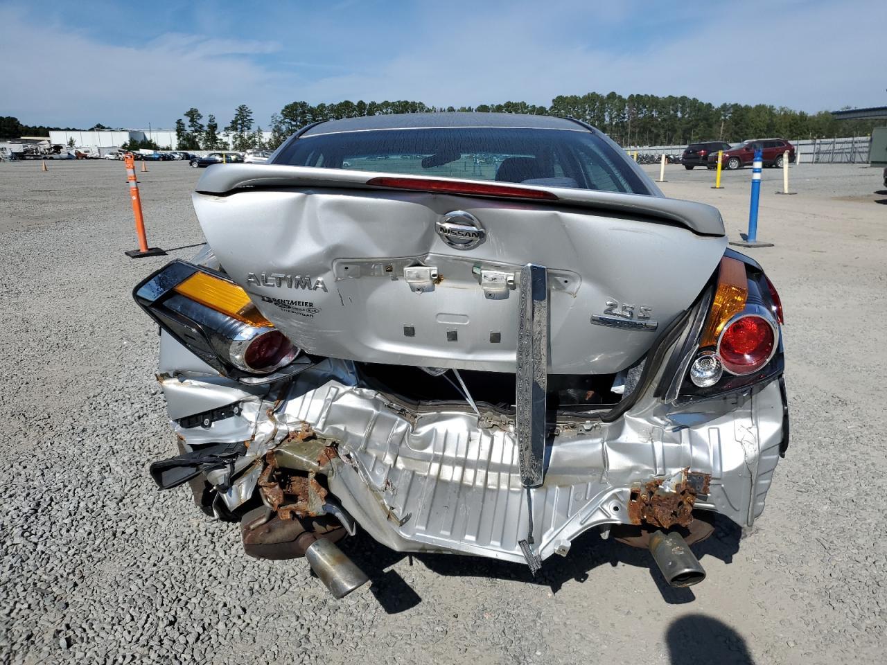 2011 Nissan Altima Base - Фото 6