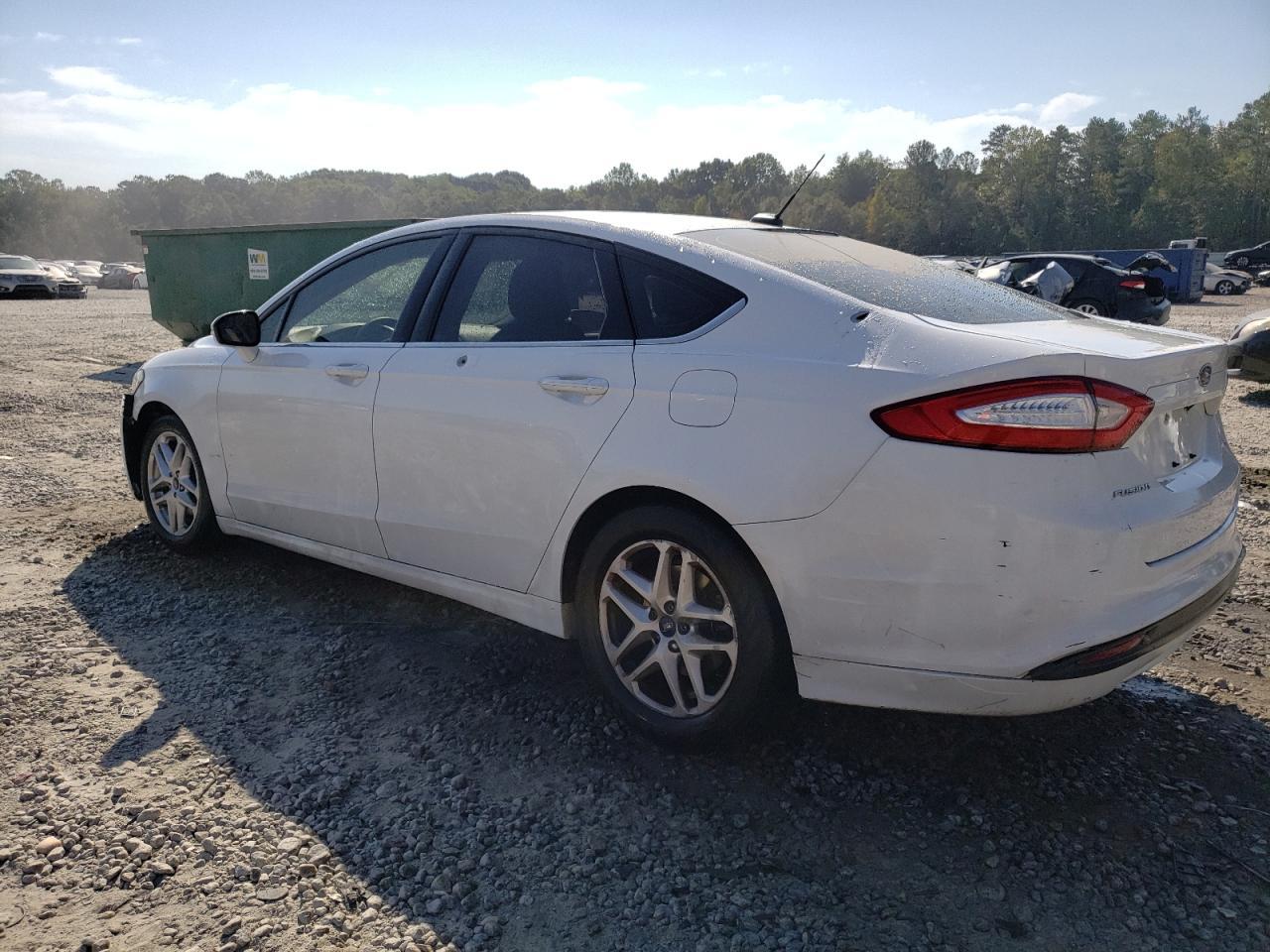 2016 Ford Fusion Se - Image 2