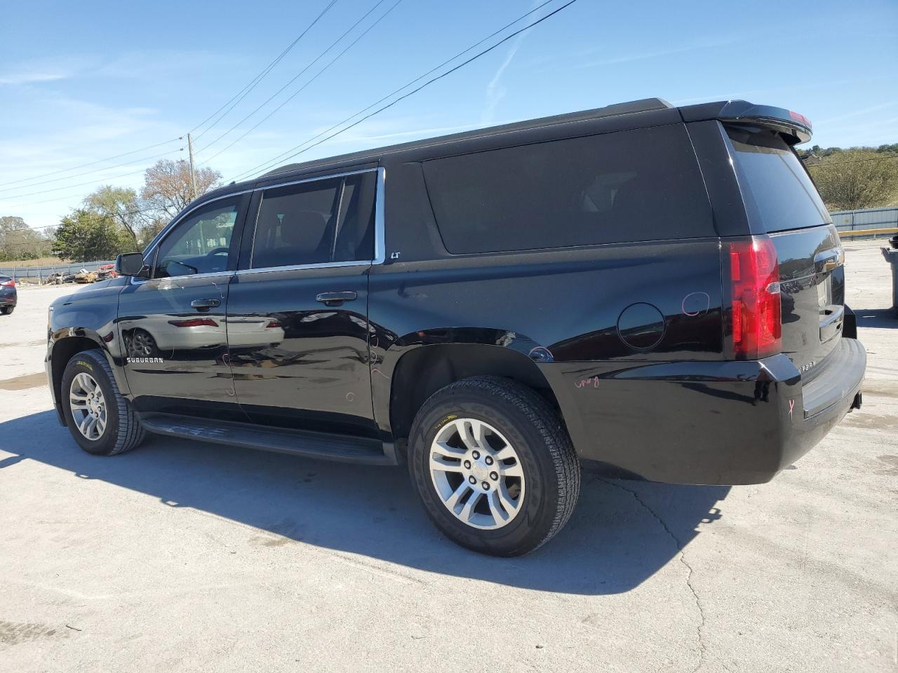 2018 Chevrolet Suburban K1500 Lt - Image 2