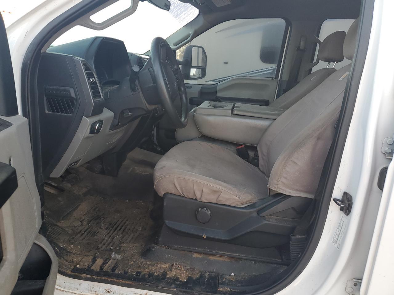 2020 Ford F350 Super Duty - Image 7