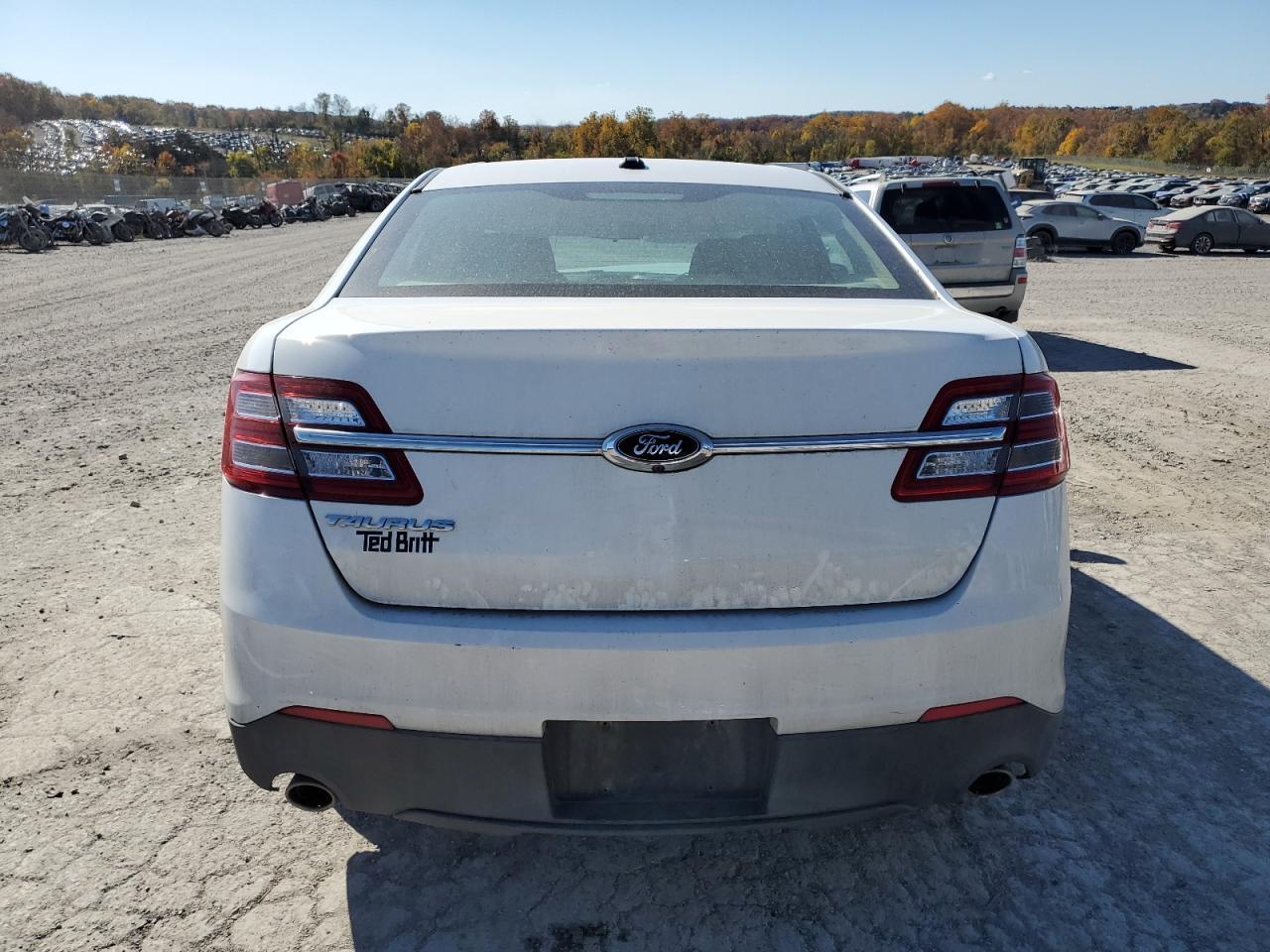 2015 Ford Taurus Se - Image 6
