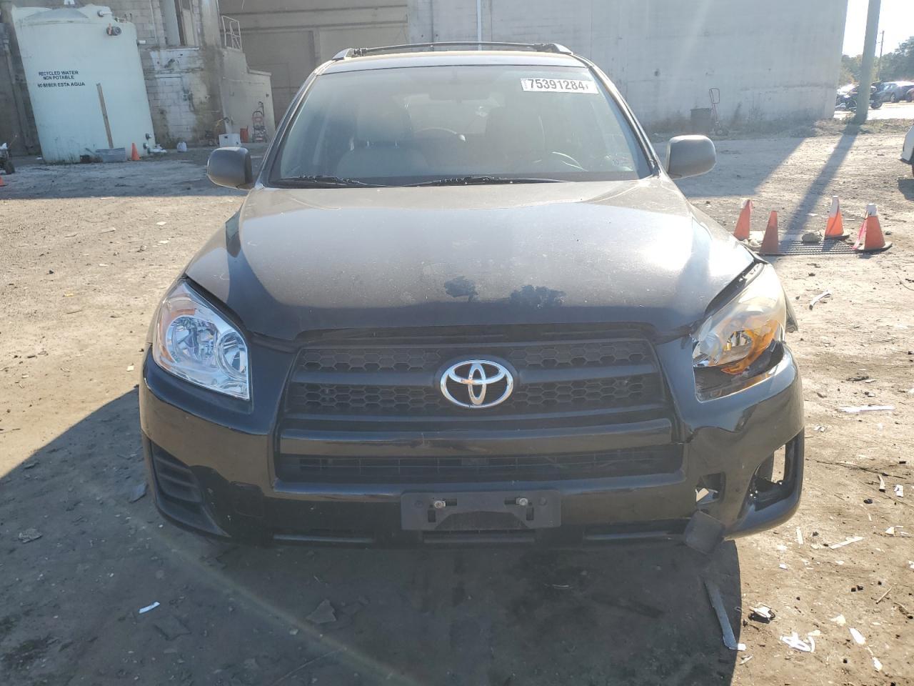 2011 Toyota Rav4 - Image 5