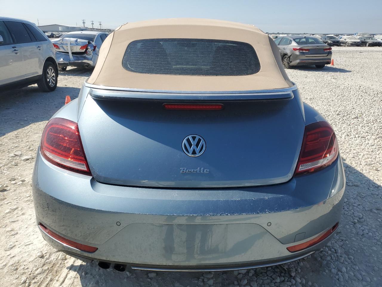 2019 Volkswagen Beetle S - Фото 6