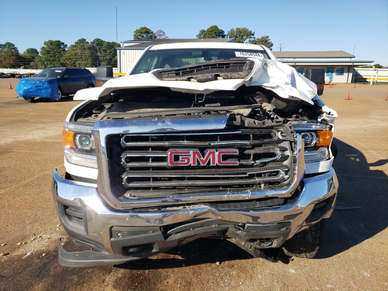 2019 GMC Sierra K3500 - Image 5