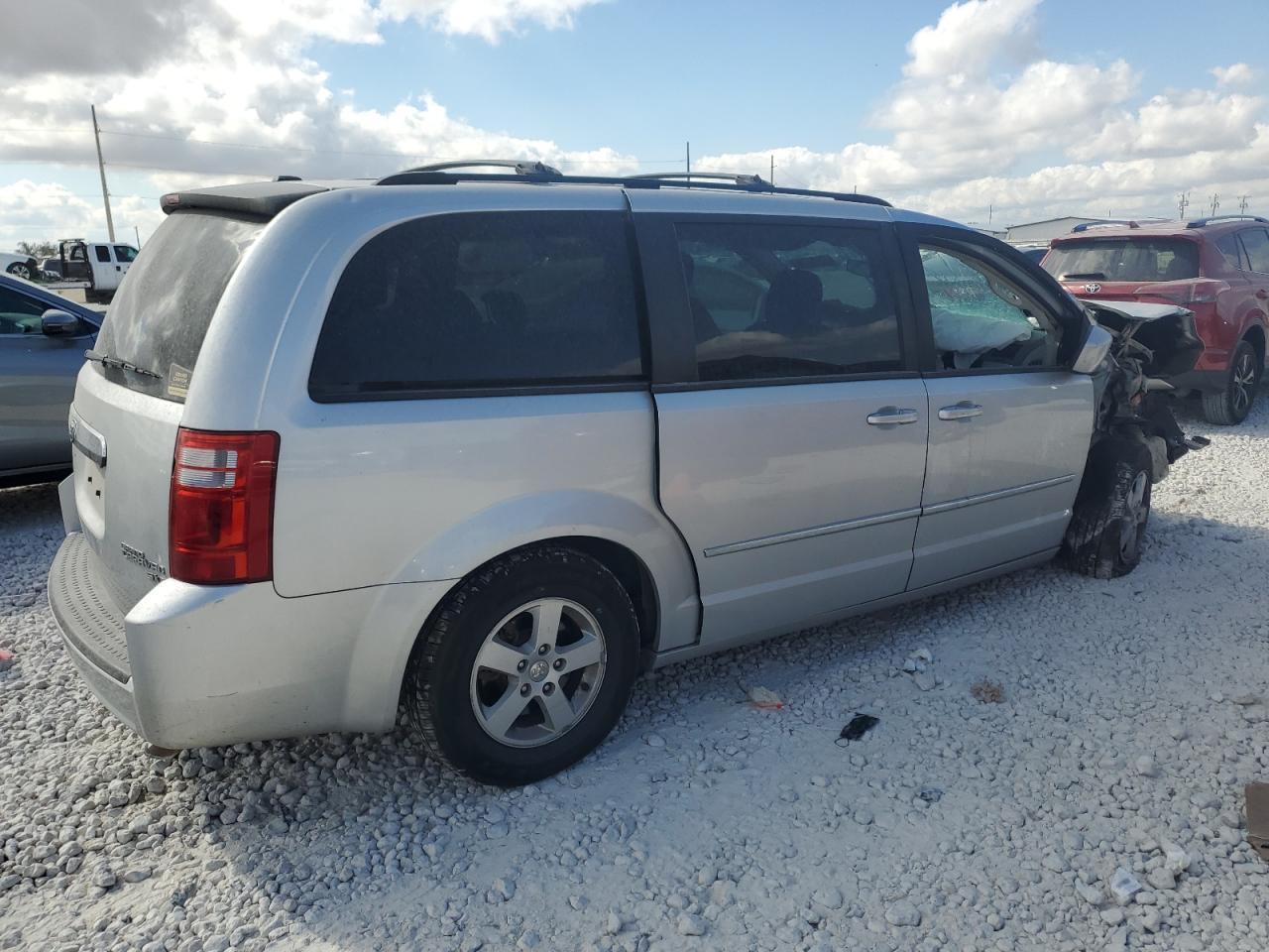 2010 Dodge Grand Caravan Sxt - Фото 3