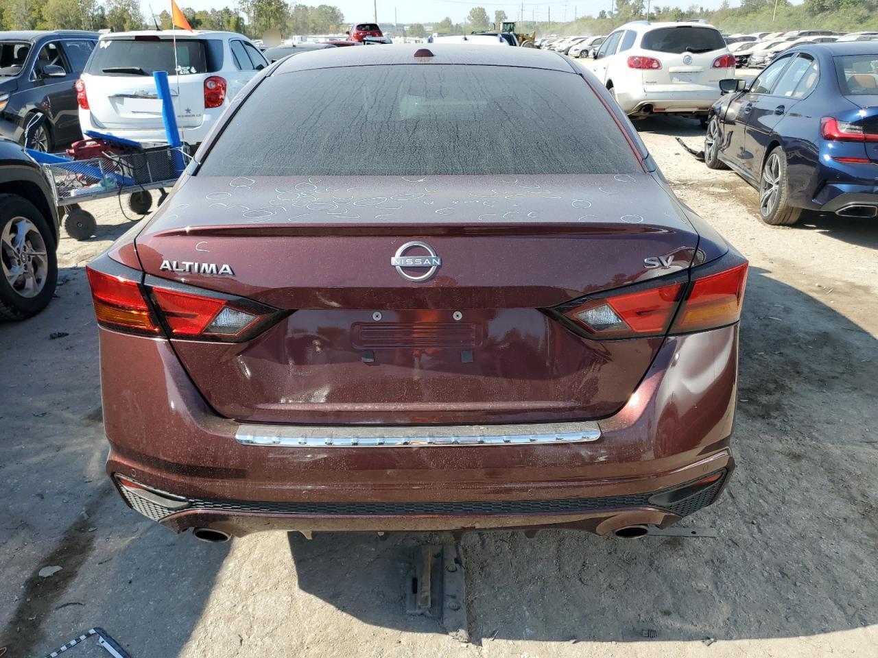 2023 Nissan Altima Sv - Image 6