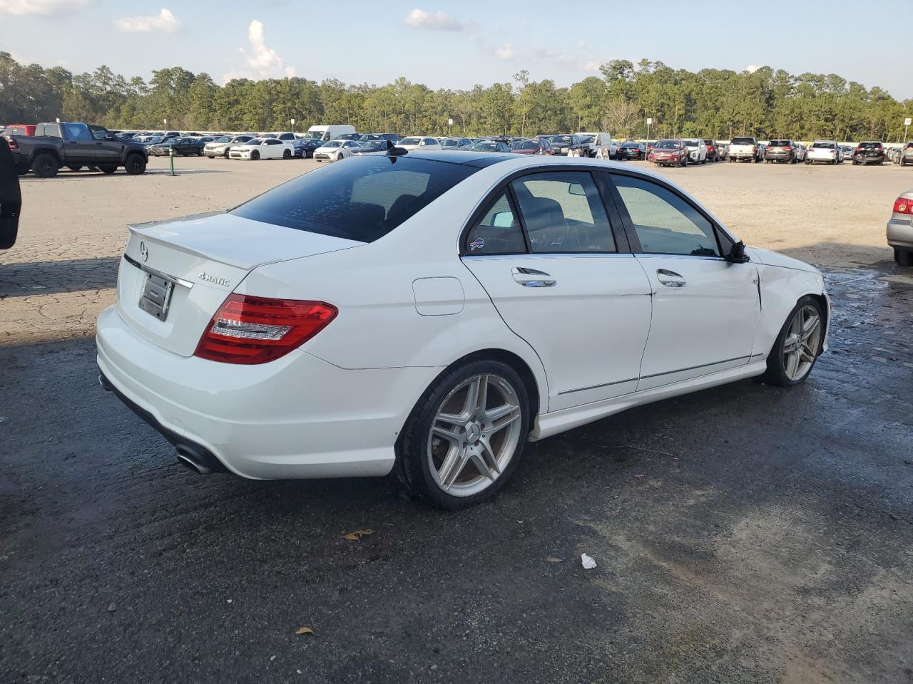 2014 Mercedes-Benz C 300 4Matic - Image 3