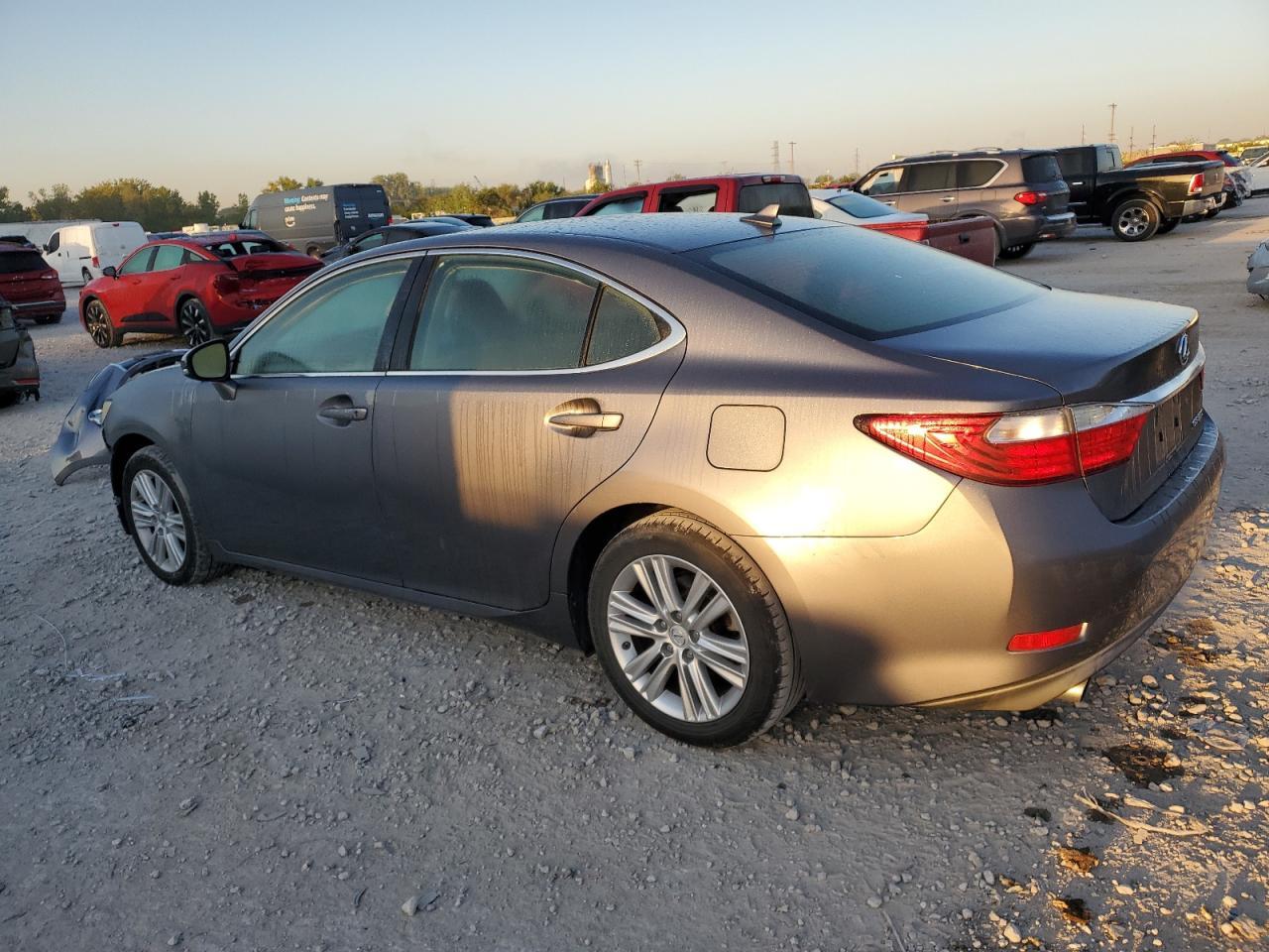 2014 Lexus Es 350 - Image 2