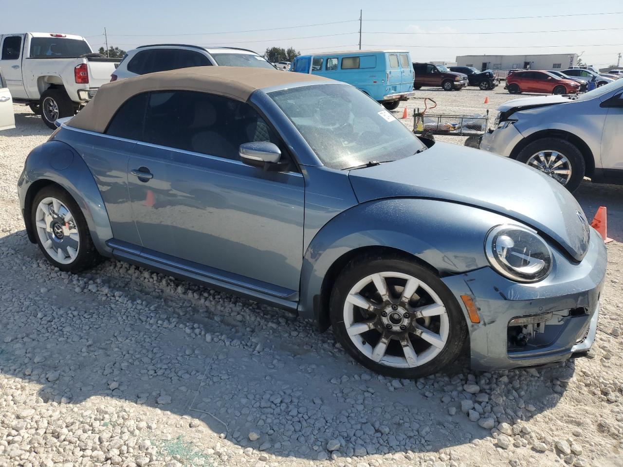 2019 Volkswagen Beetle S - Фото 4
