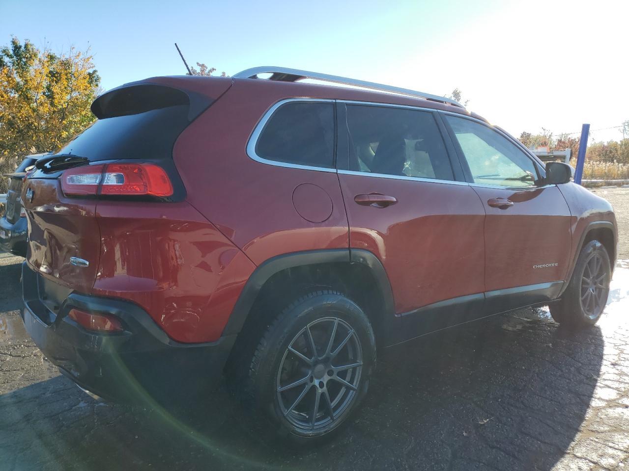 2015 Jeep Cherokee Latitude - Фото 3