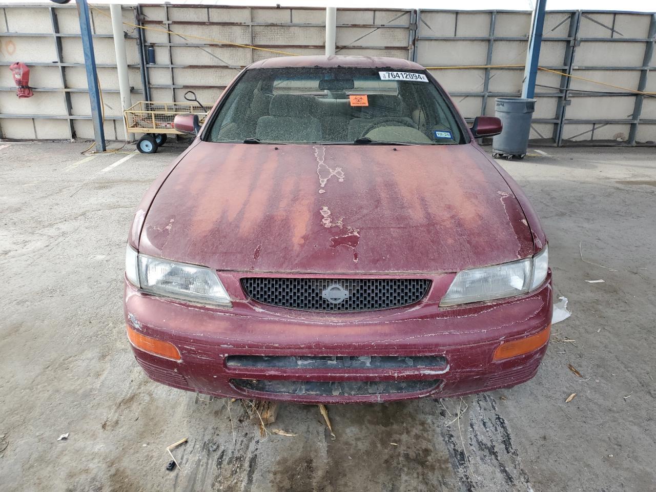 1996 Nissan Maxima Gle - Image 5