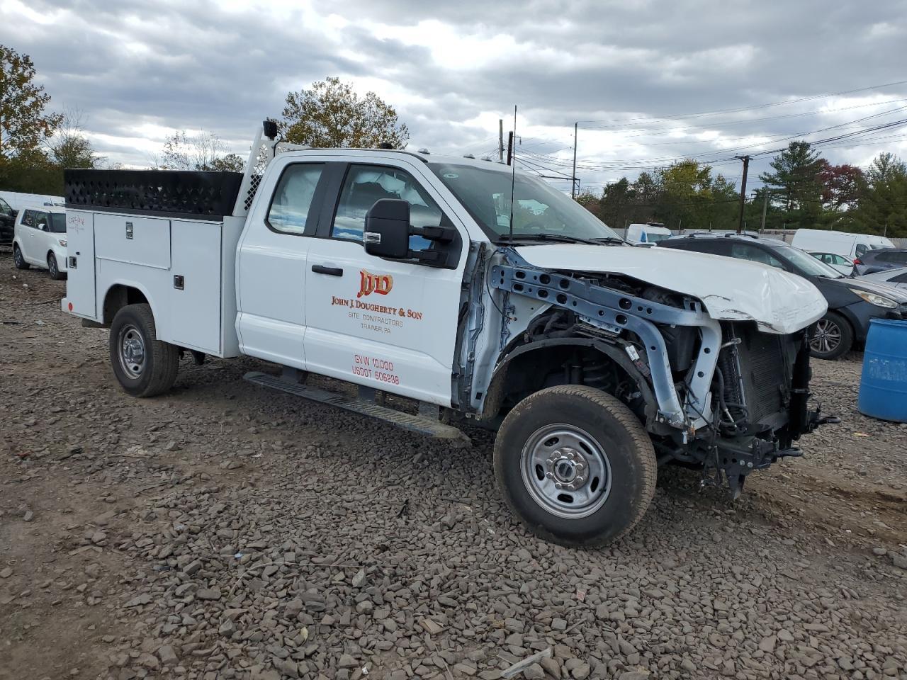 2023 Ford F250 Super Duty - Фото 4
