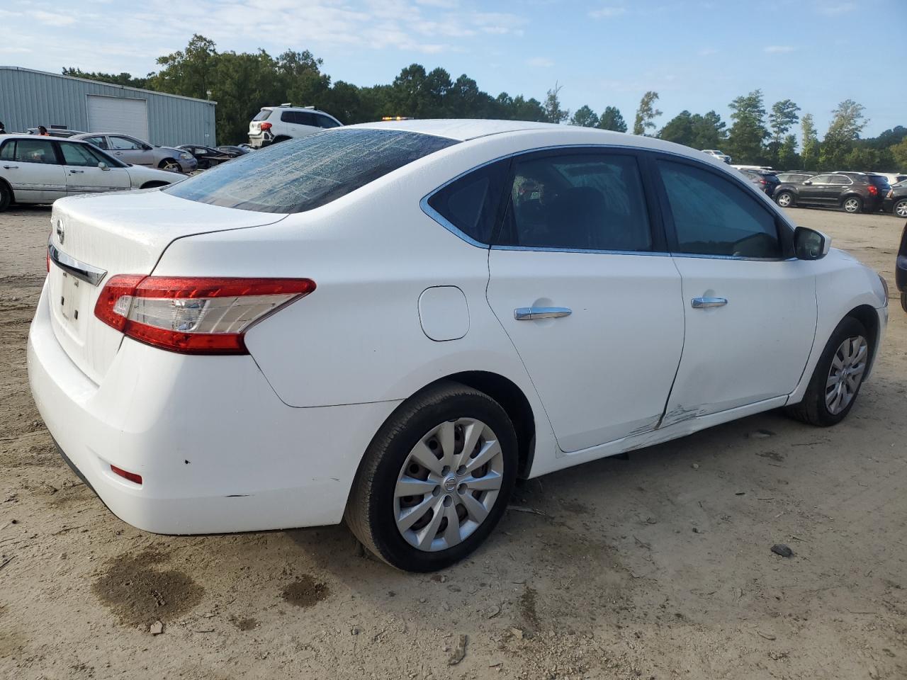 2015 Nissan Sentra S - Фото 3
