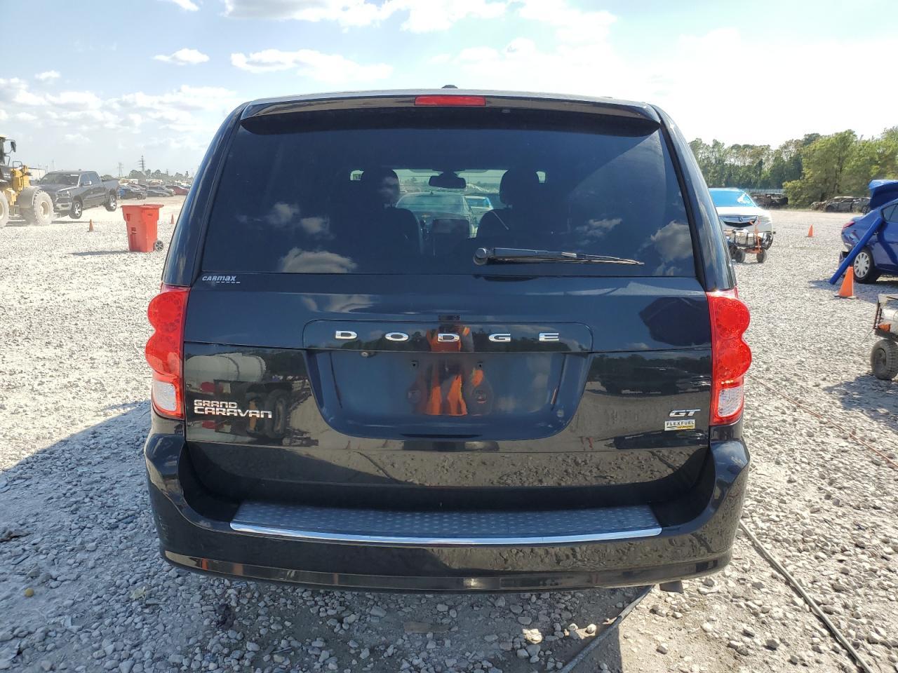 2018 Dodge Grand Caravan Gt - Image 6