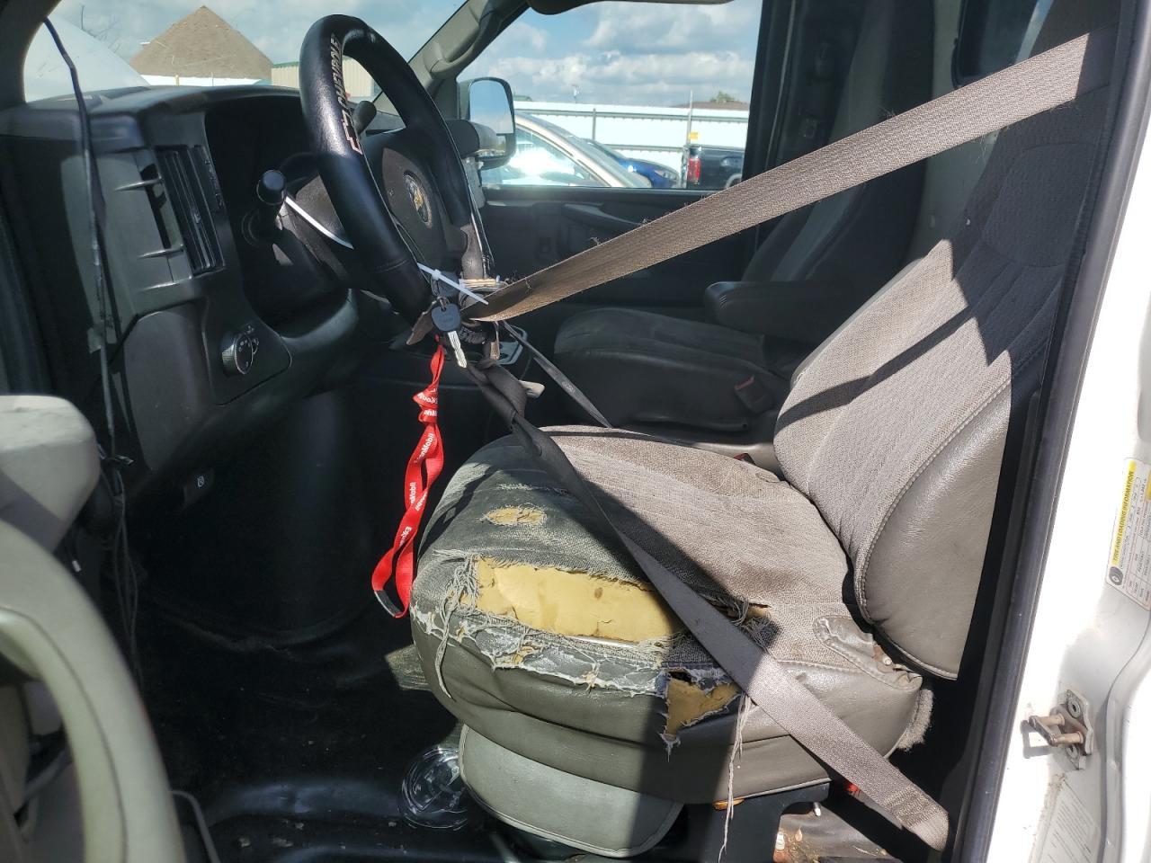 2012 Chevrolet Express G1500 - Фото 7