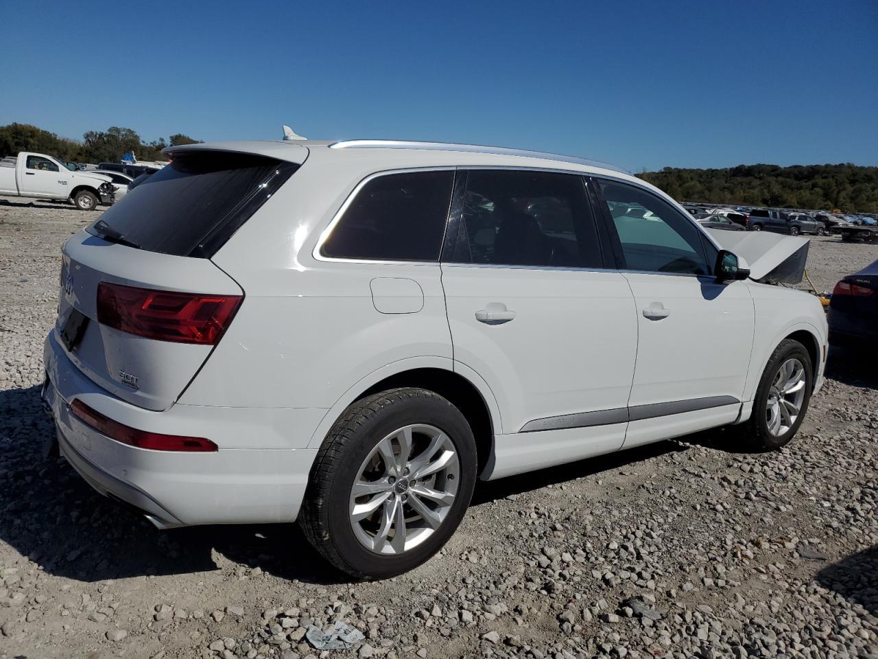 2017 Audi Q7 Premium Plus - Фото 3