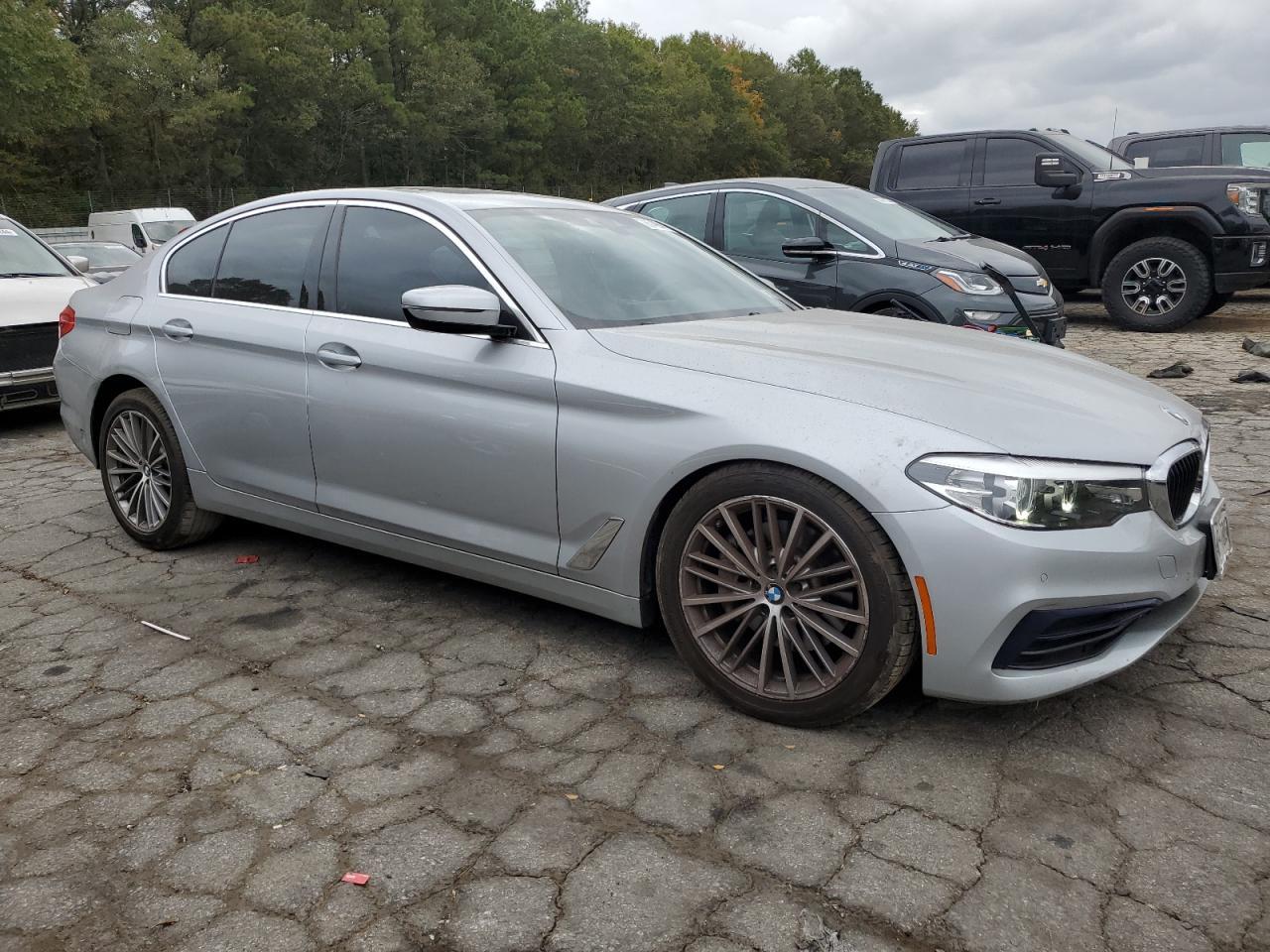 2019 BMW 530 Xi - Фото 4