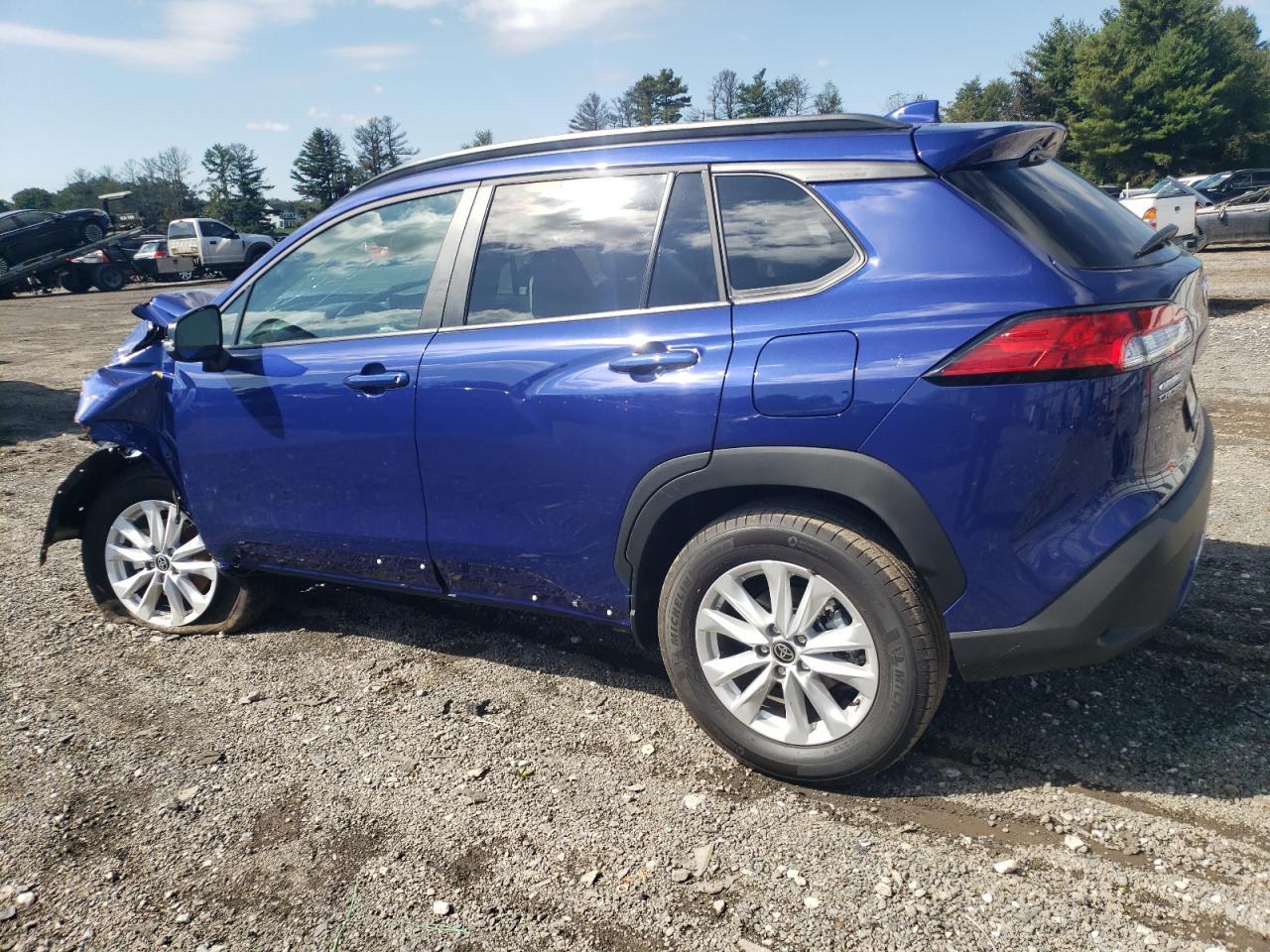 2024 Toyota Corolla Cross Le - Image 2