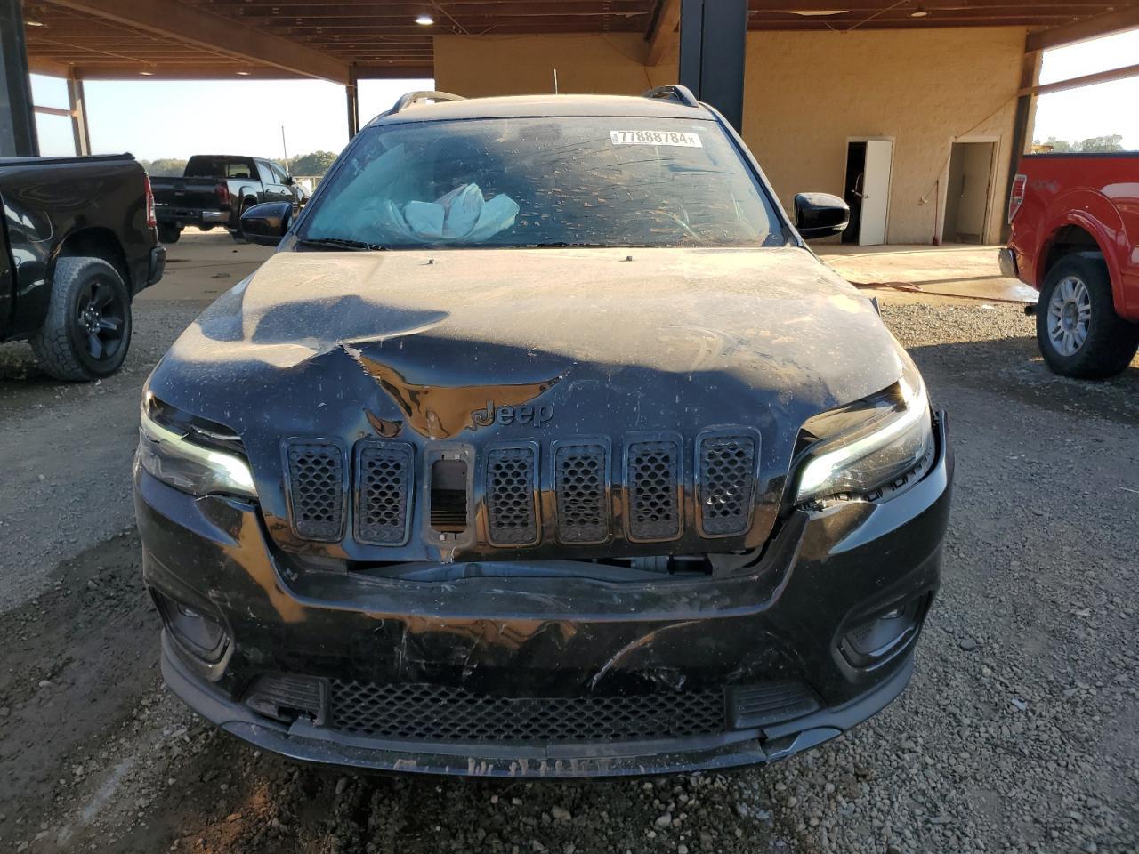 2019 Jeep Cherokee Latitude Plus - Image 5