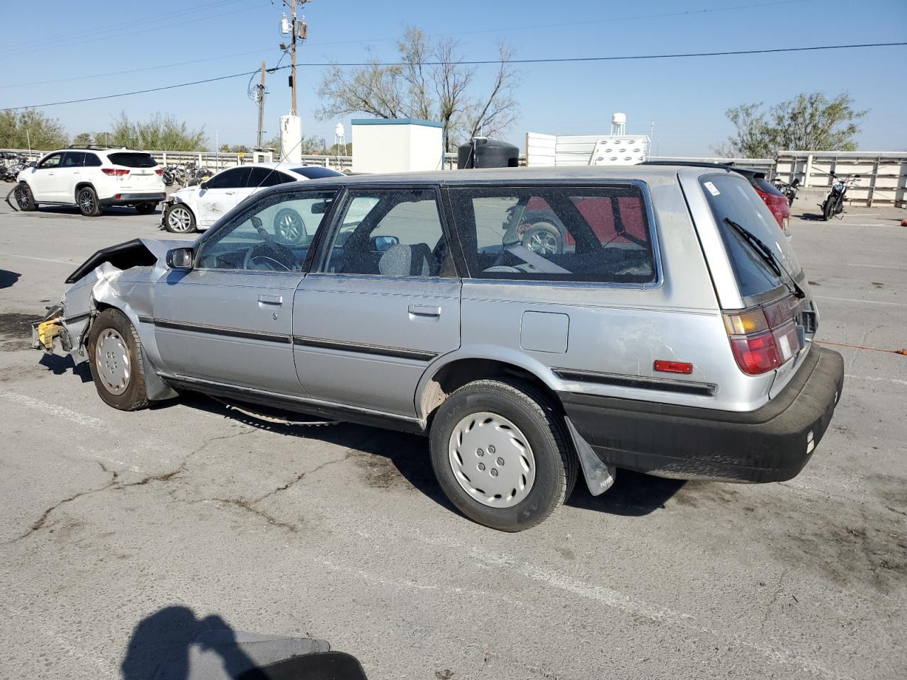 1990 Toyota Camry Dlx - Фото 3